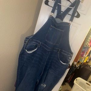 Ava and Viv, Size 30.